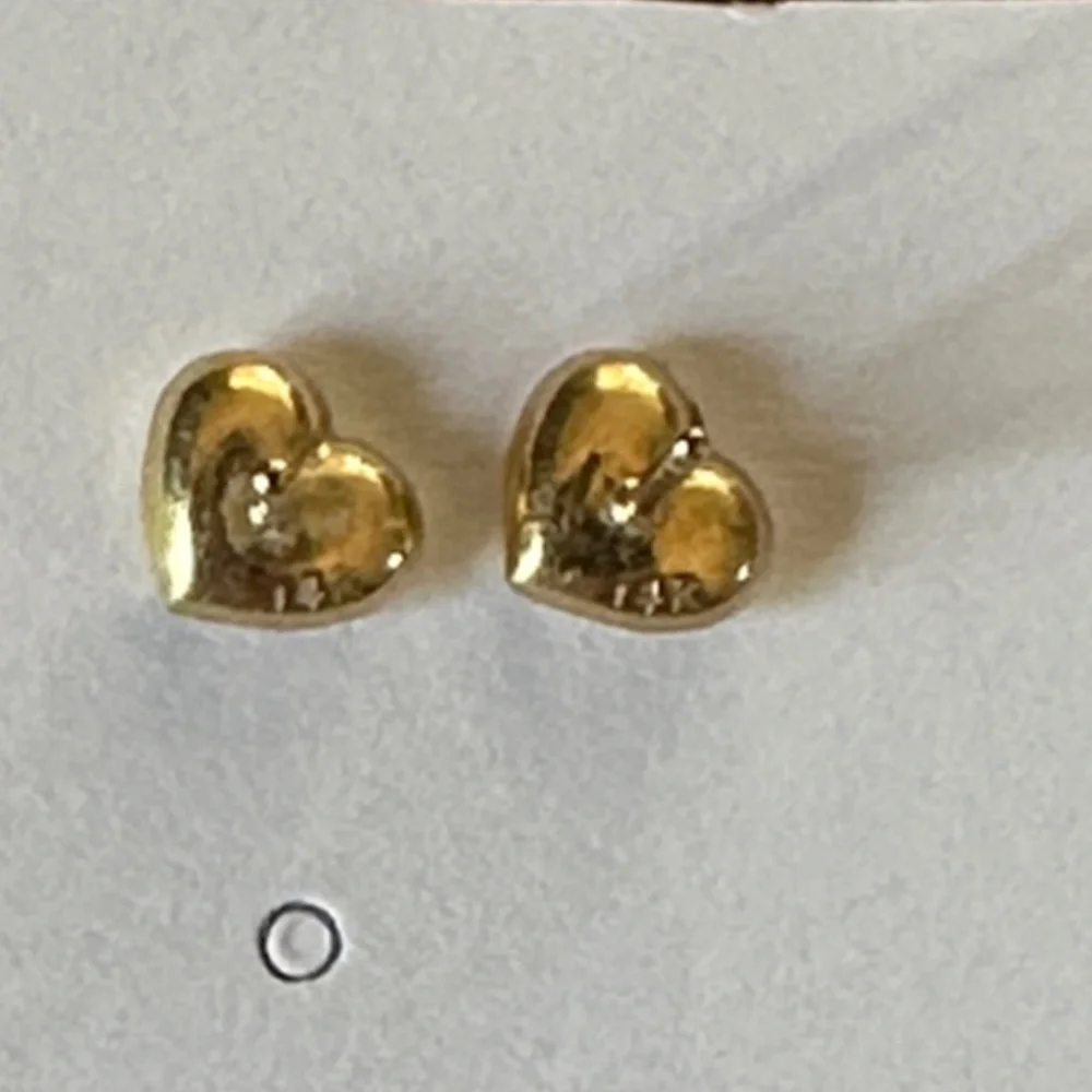 Children's Small 14K Gold Heart Stud Earrings